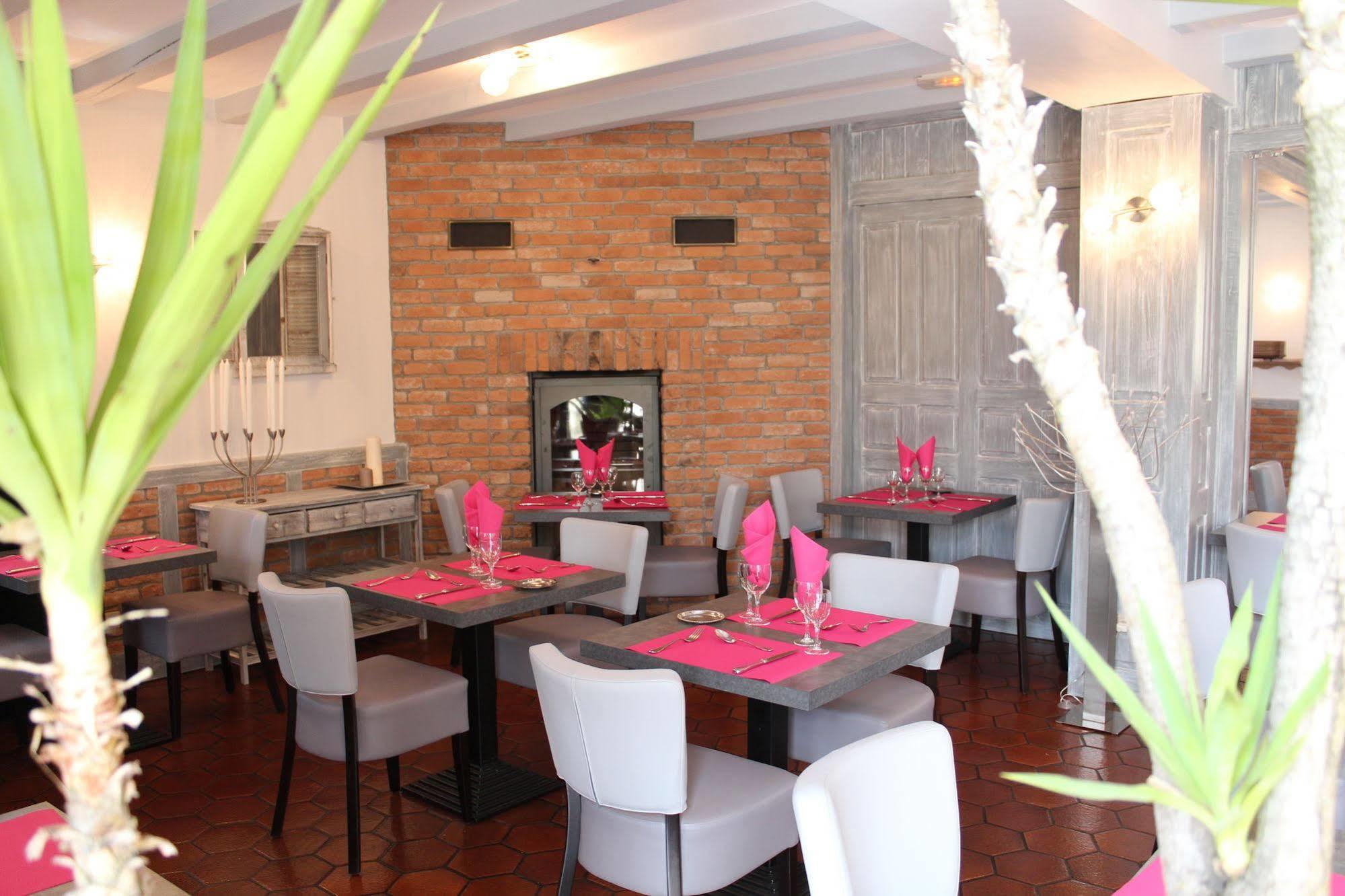 Vitrac  Auberge La Tomette, The Originals Relais מראה חיצוני תמונה